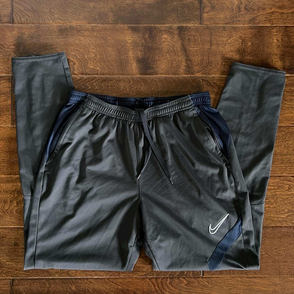 Men’s Nike Dri-Fit Jogger Pants